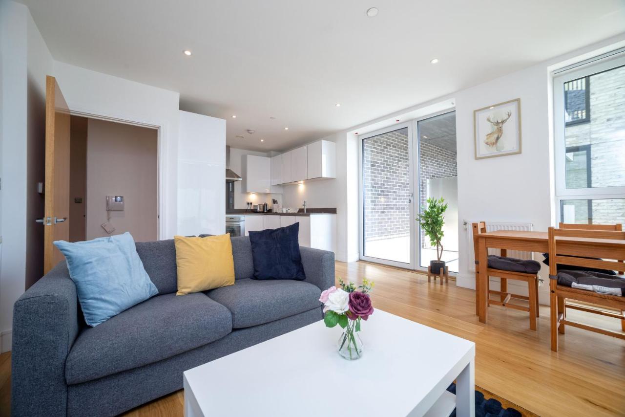La Creme 1 Bed Apartment - Canning Town Londra Esterno foto
