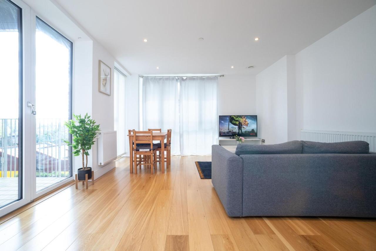 La Creme 1 Bed Apartment - Canning Town Londra Esterno foto