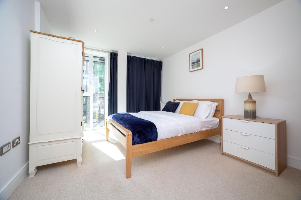 La Creme 1 Bed Apartment - Canning Town Londra Esterno foto